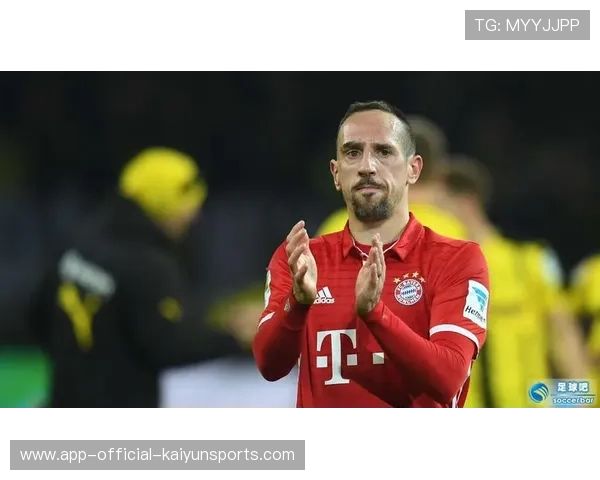 巴黎准备打造三核版本的中场体系：未来足球的升级之路