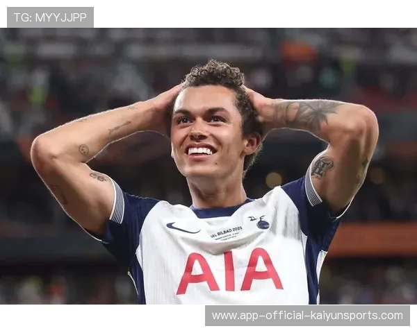 热刺边后卫贡献关键助攻，球队逆转取胜，热刺后卫引援